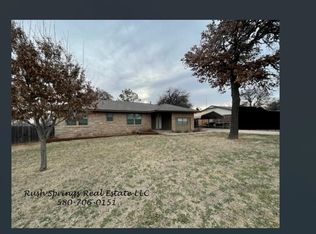 114 W Cool Springs Rd, Rush Springs, OK 73082