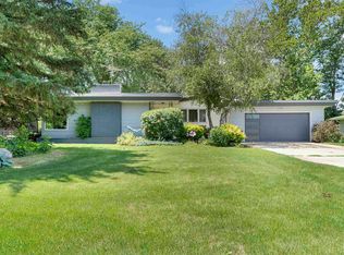 356 Longview Dr, Waterloo, IA 50701