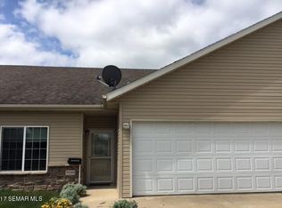 5080 Weatherstone Dr NW, Rochester, MN 55901