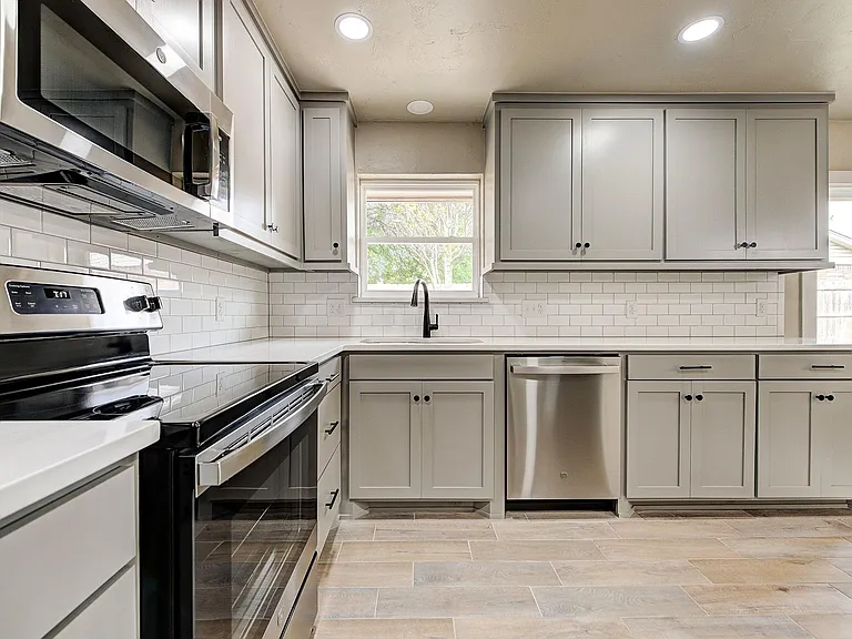 501 N Morgan Dr — Photo 17