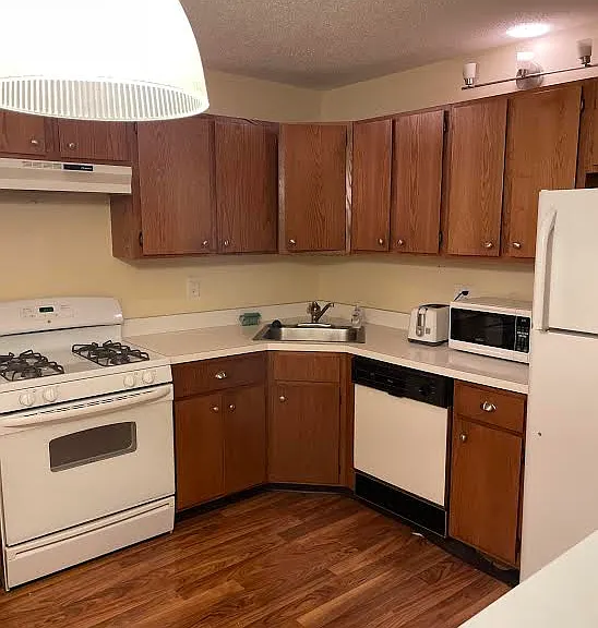 399 Lancaster Ct #399 — Photo 7