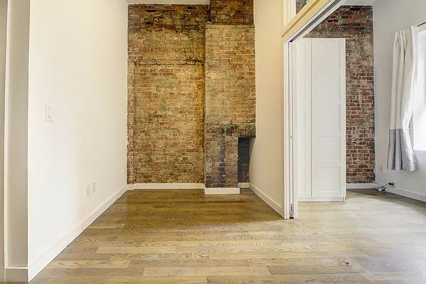 Rented by REAL New York | media 11