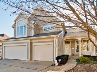 1126 S Hiddenbrook Trl, Palatine, IL 60067