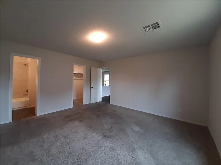 15118 Sorrento Bay Cir — Photo 13
