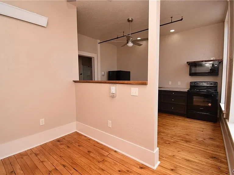 170 Court St #4 — Photo 5