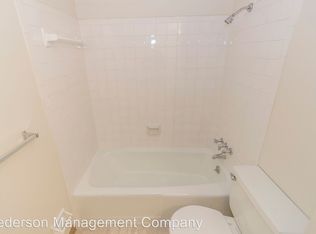 4105 NE Davidson Rd APT 296, Kansas City, MO 64116