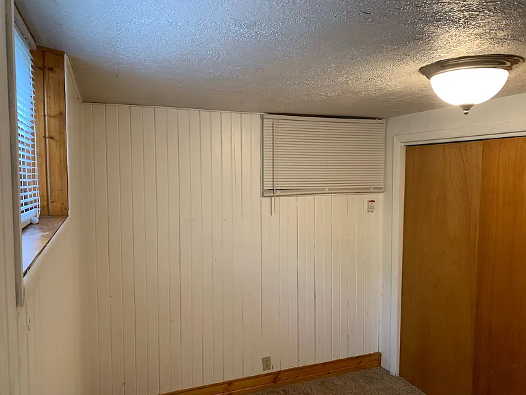 1422 W Oak St — Photo 26