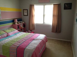 11667 Meredith Ave, Omaha, NE 68164