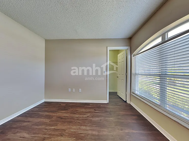 10250 Peoples Loop — Photo 12