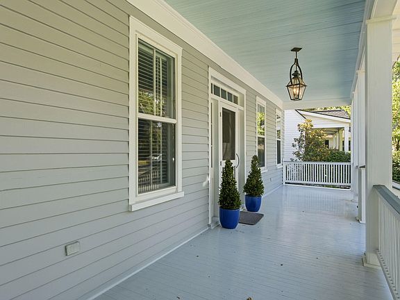 5th image of 328 Bennett St