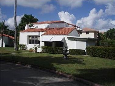 1st image of 295 Palm Ave
