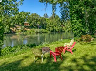 1104 Luzon Ln, Grants Pass, OR 97527