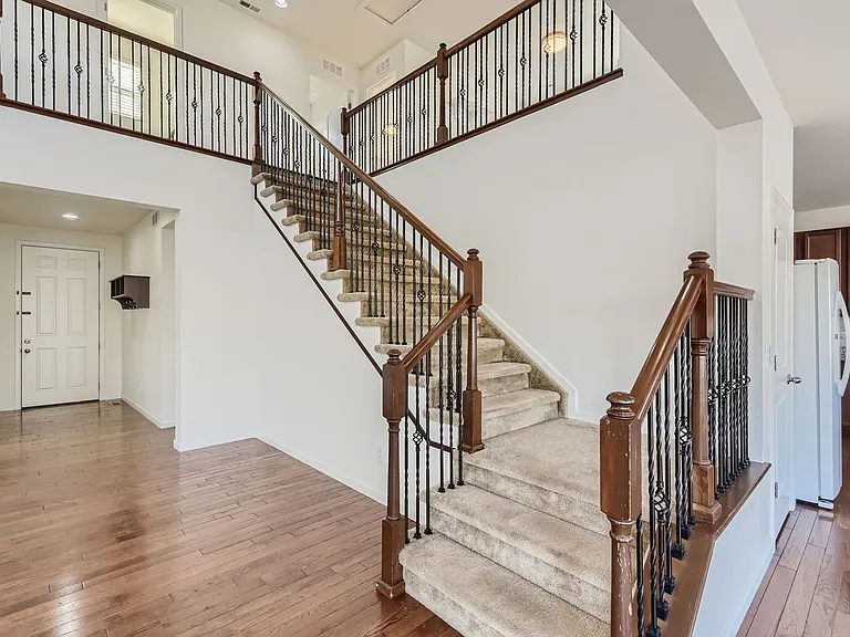 645 W 171st Pl — Photo 22