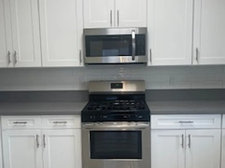 2436 Barry Ave #1 — Photo 18