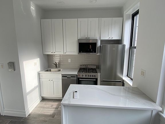 2nd image of 30-13 Broadway #3F