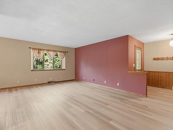 2nd image of 2079 Asplund Rd
