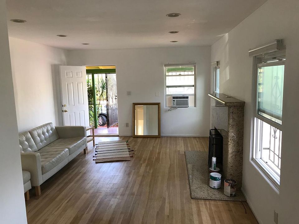 1st image of 2751 Broadway