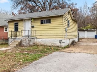 8235 Albin Ave, Saint Louis, MO 63114