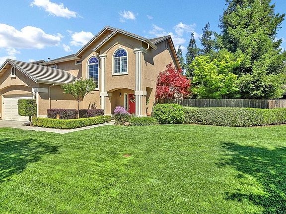 4th image of 1572 Sophie Ln