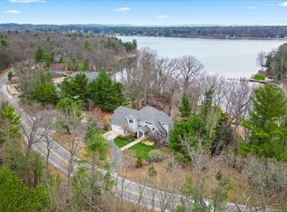 5628 W Longbridge Rd, Pentwater, MI 49449