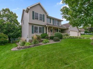 3775 Featherstone Dr, Woodbury, MN 55125