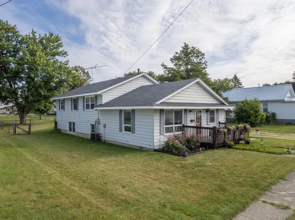 720 A Ave, Sumner, IA 50674