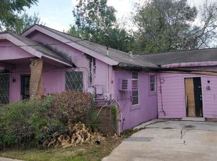 3235 Waverly St, Beaumont, TX 77705