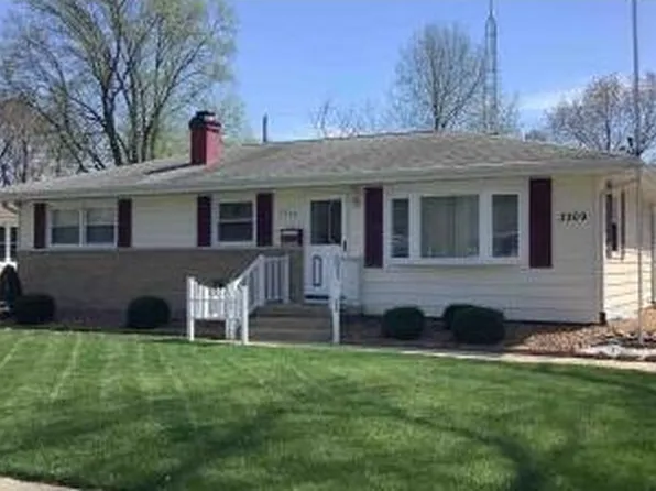 3309 Moorgate Dr, Springfield, IL 62703