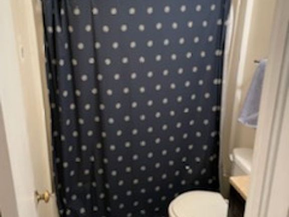 5th image of 3025 Monument Ave APT B3