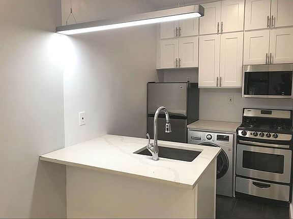 3rd image of 350 E 19th St APT Gb
