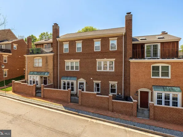 2532 Fairfax Dr, Arlington, VA 22201