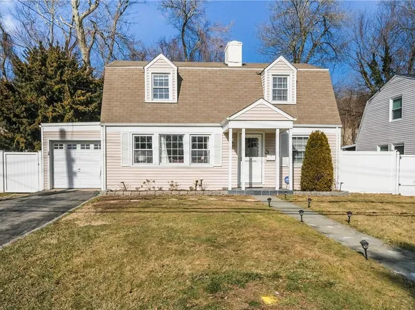 22 Randolph Road, White Plains, NY 10607