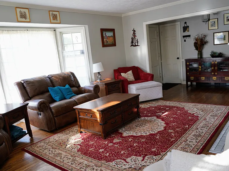 3719 E Elmwood Dr — Photo 5