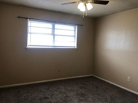 4th image of 4810 66th St Unit A