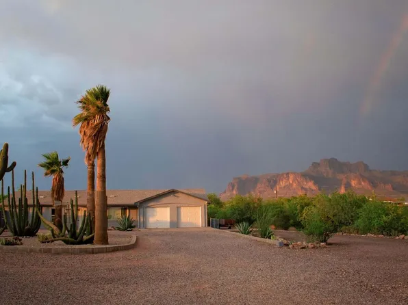 2330 E BROADWAY Avenue, Apache Junction, AZ 85119