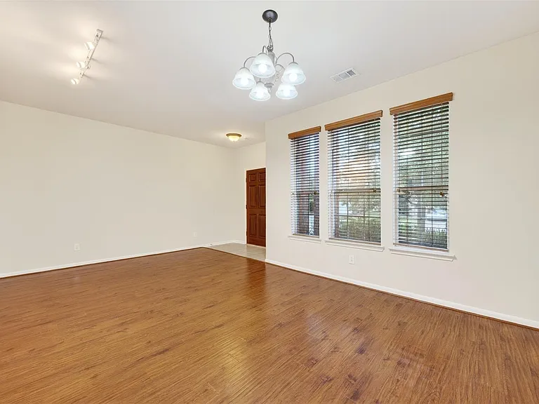11630 Forest Wind Ln — Photo 10