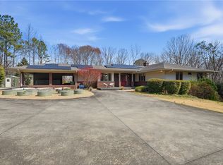 129 Tyler Ln, West Union, SC 29696