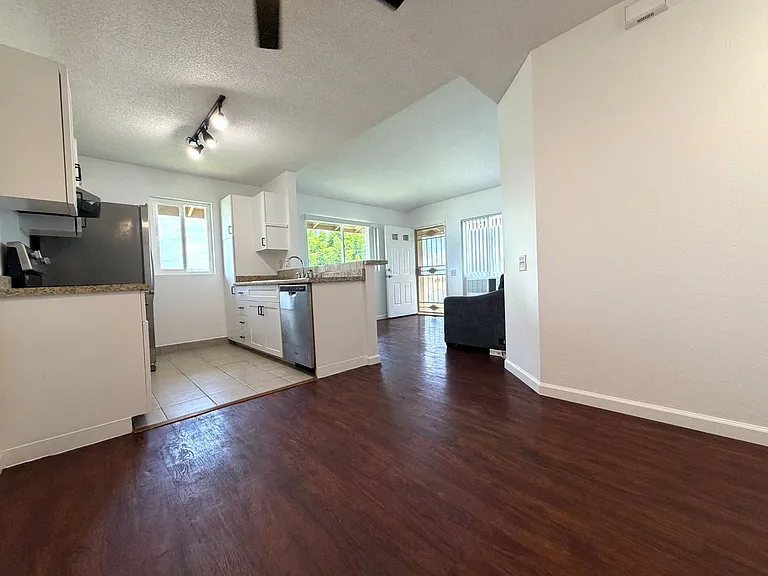 91-1057 Laulauna St #1H — Photo 4