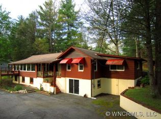 420 Bird Haven Rd, Hendersonville, NC 28792