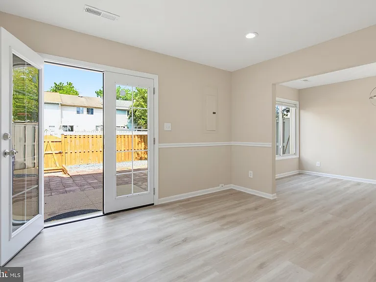 744 Cordell Way — Photo 22
