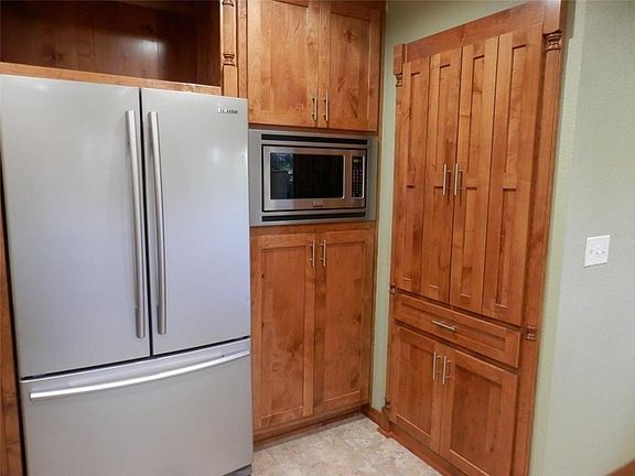 4th image of 2735 W Highland Cir