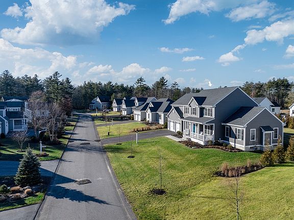 2nd image of 18 Shagbark Cir