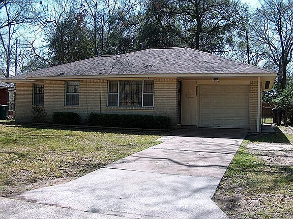 2nd image of 4521 De Lange Ln