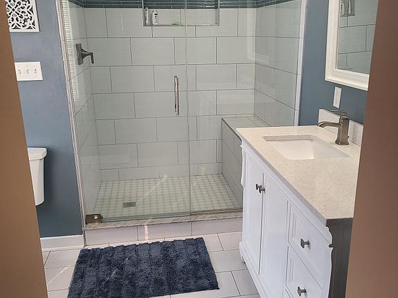 5th image of 1368 Galloway Rd