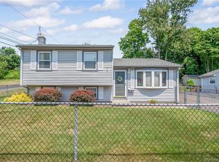 2 Maple Ave, Wallingford, CT 06492