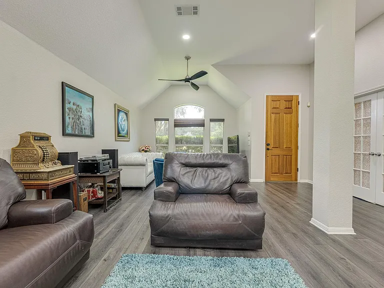 8908 Pepper Rock Dr — Photo 7