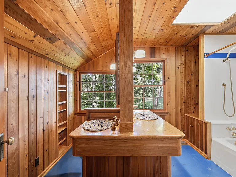 6782 Wing Point Rd NE — Photo 17