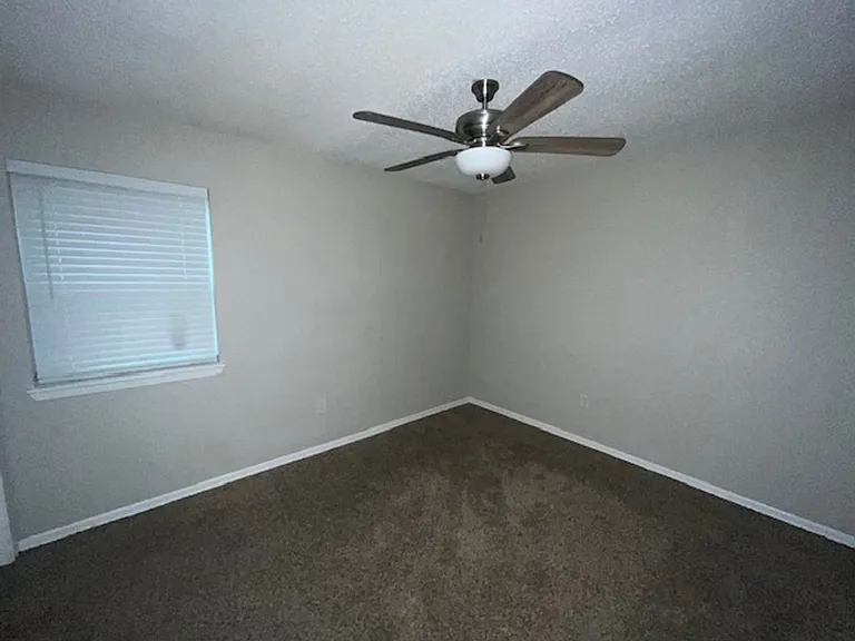 2506 Hidden Valley Dr — Photo 5