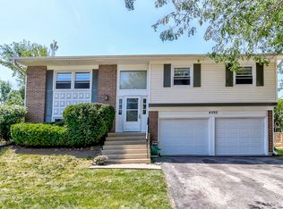 4590 Brigantine Ln, Hoffman Estates, IL 60192