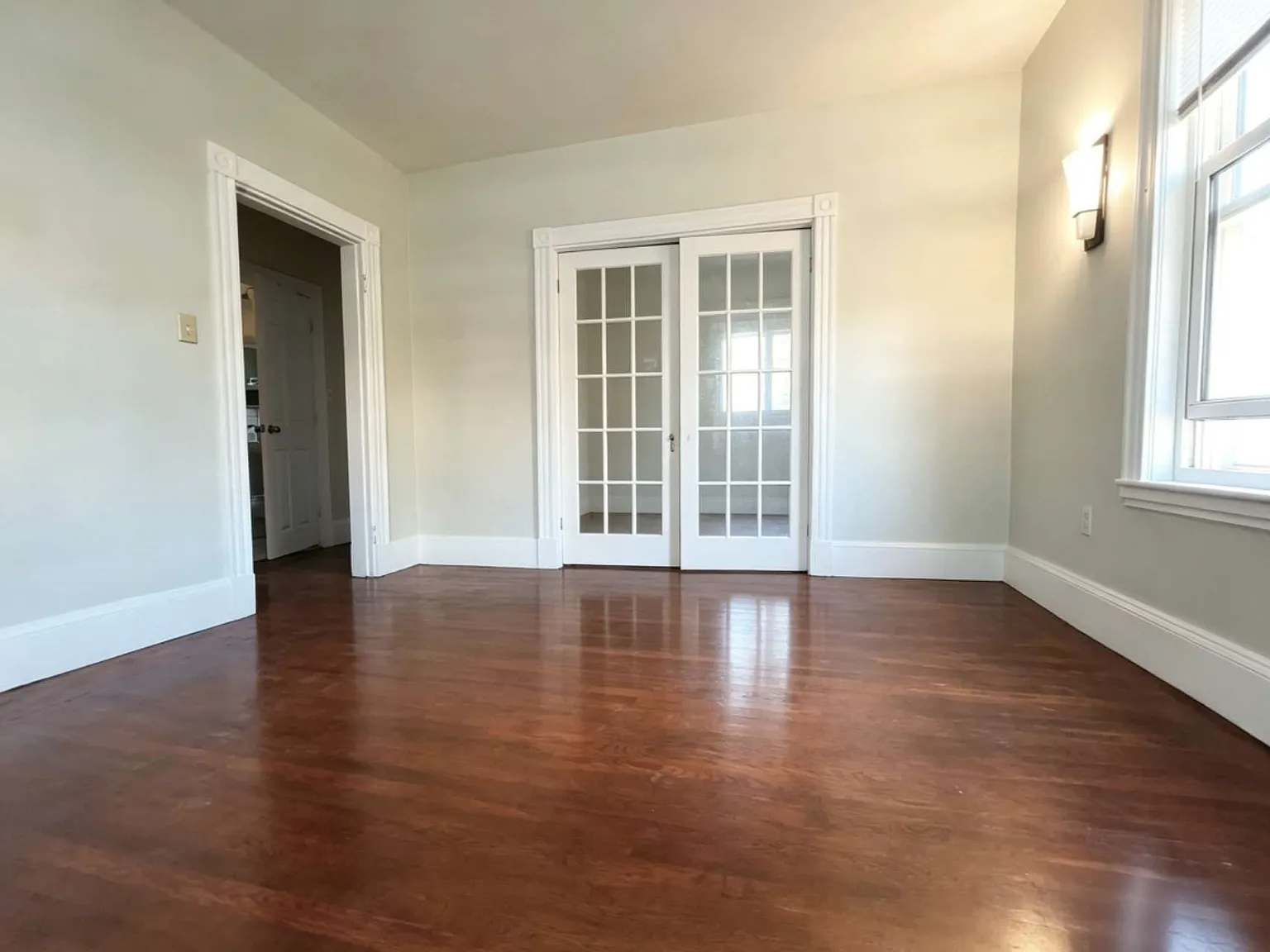 2 bed, 1.0 bath, 950 sqft, $2,800 — Photo 3